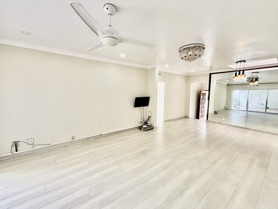 To Let 3 Bedroom Property for Rent in Morningside Gauteng