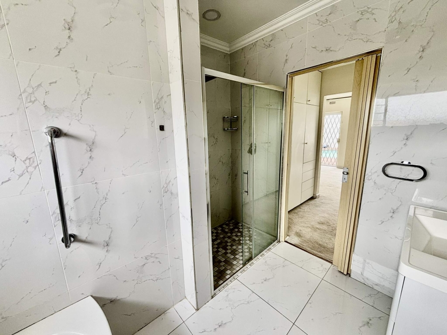 To Let 3 Bedroom Property for Rent in Morningside Gauteng