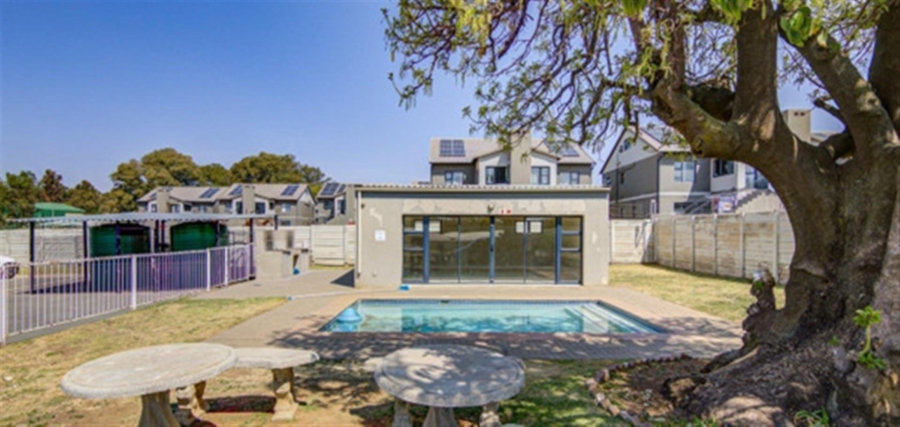 2 Bedroom Property for Sale in Brentwood Park Gauteng