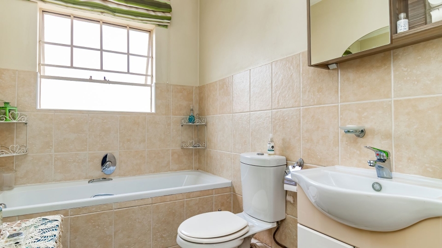 3 Bedroom Property for Sale in Rynfield Gauteng