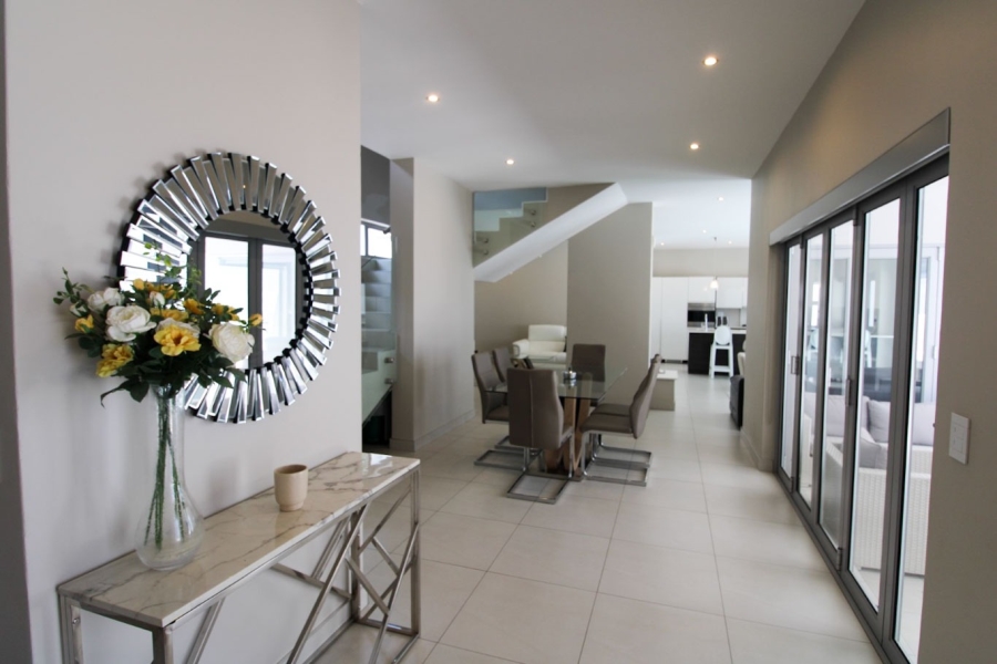 4 Bedroom Property for Sale in Bryanston Gauteng