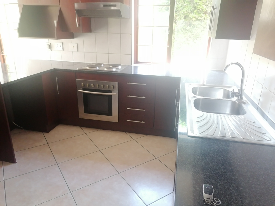 To Let 2 Bedroom Property for Rent in Willowbrook Gauteng