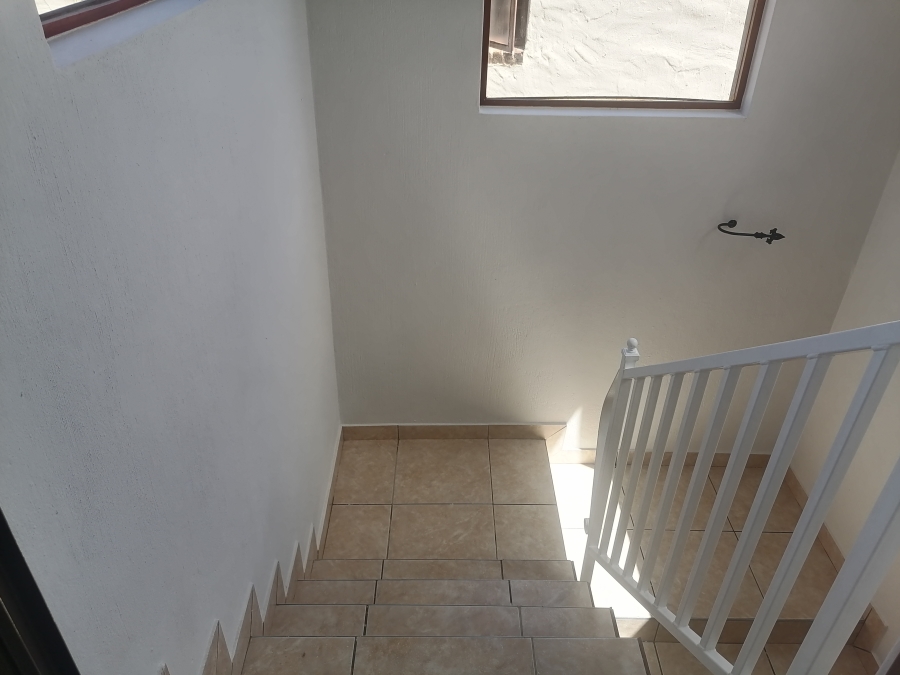 To Let 2 Bedroom Property for Rent in Willowbrook Gauteng