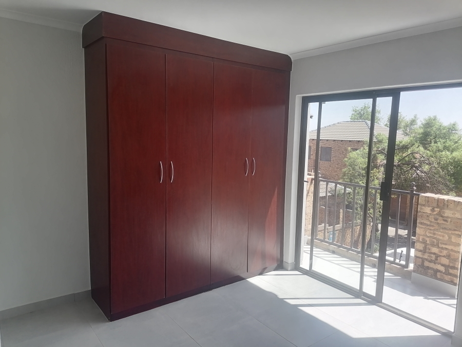 To Let 2 Bedroom Property for Rent in Willowbrook Gauteng