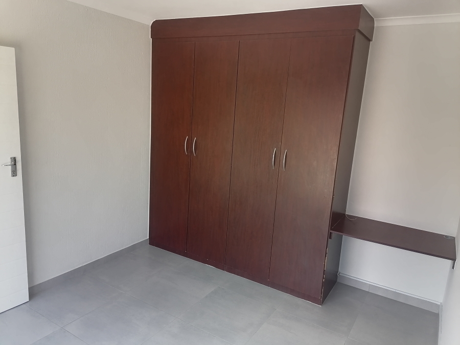 To Let 2 Bedroom Property for Rent in Willowbrook Gauteng