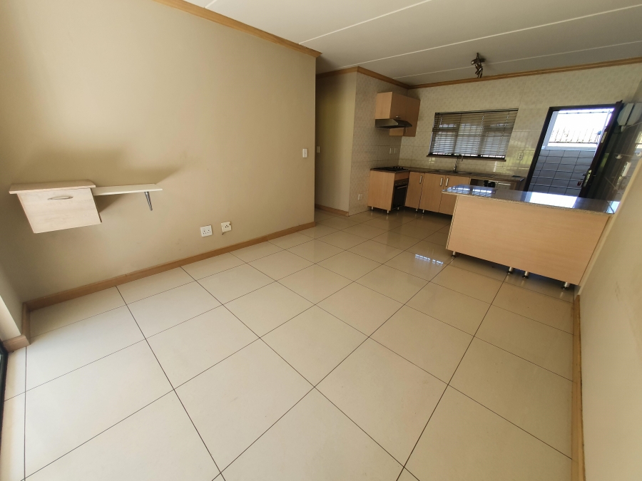 To Let 1 Bedroom Property for Rent in Noordwyk Gauteng