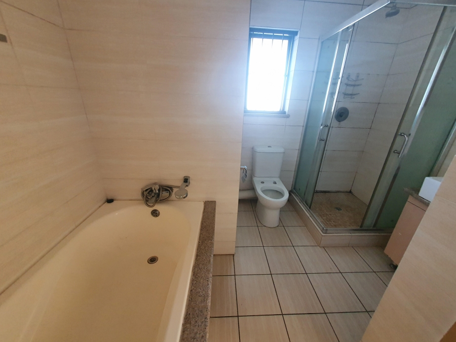 To Let 1 Bedroom Property for Rent in Noordwyk Gauteng