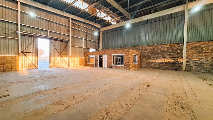 To Let commercial Property for Rent in Meydustria Gauteng