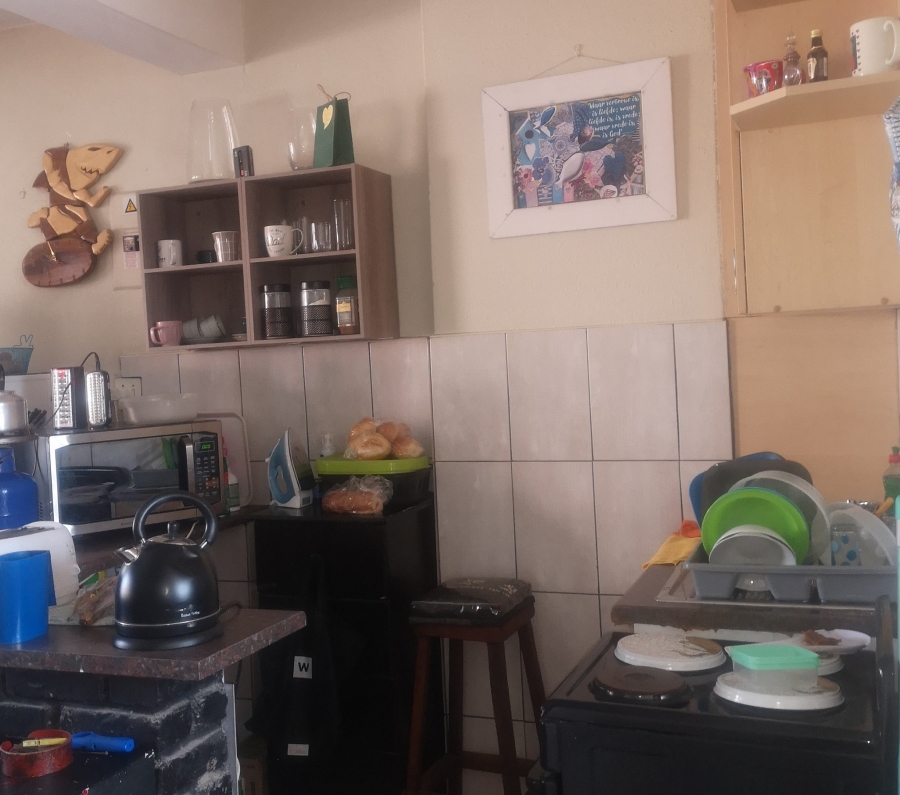 To Let 1 Bedroom Property for Rent in Albertville Gauteng