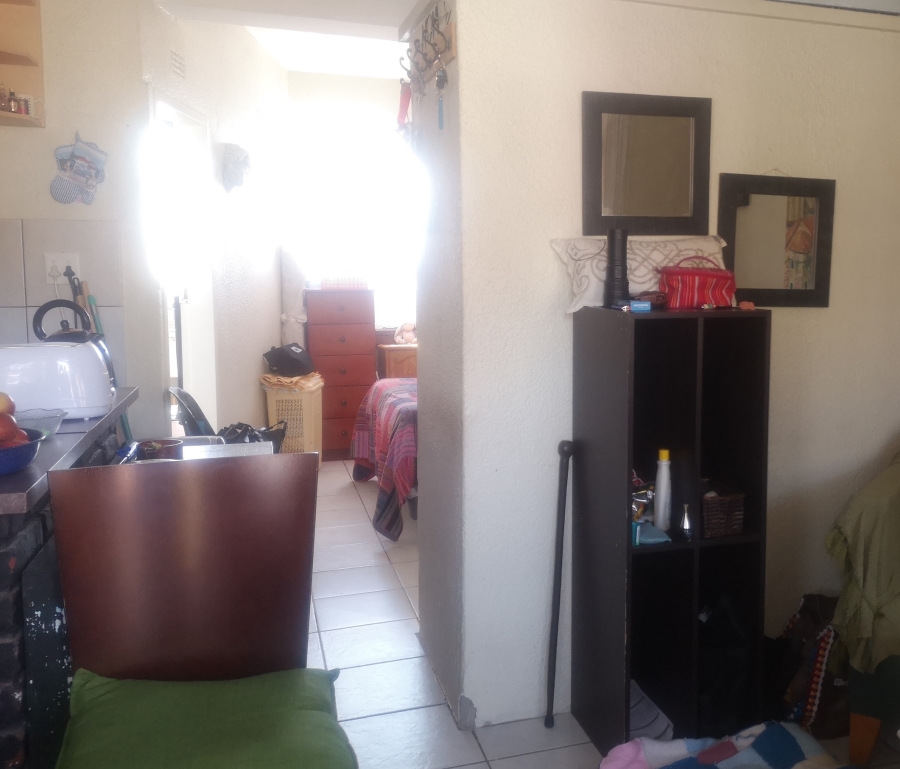 To Let 1 Bedroom Property for Rent in Albertville Gauteng