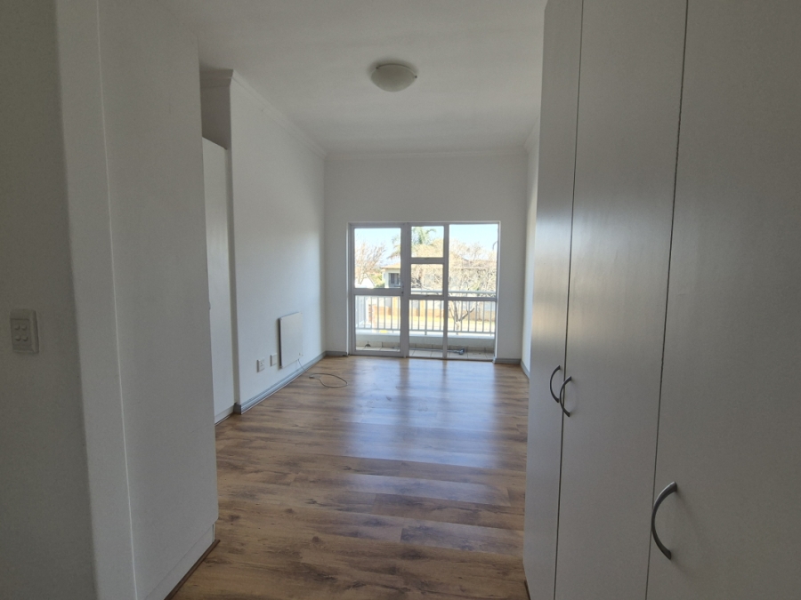 2 Bedroom Property for Sale in Greenstone Hill Gauteng