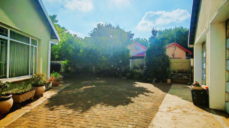 4 Bedroom Property for Sale in Waldrift Gauteng