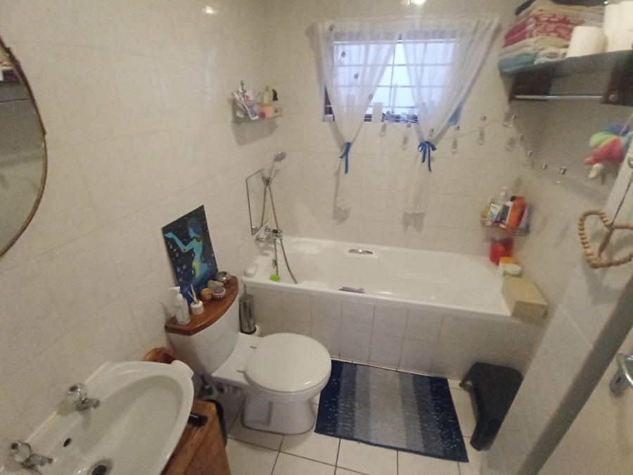 2 Bedroom Property for Sale in Glenvista Gauteng