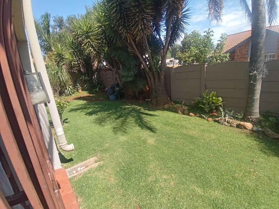 2 Bedroom Property for Sale in Glenvista Gauteng