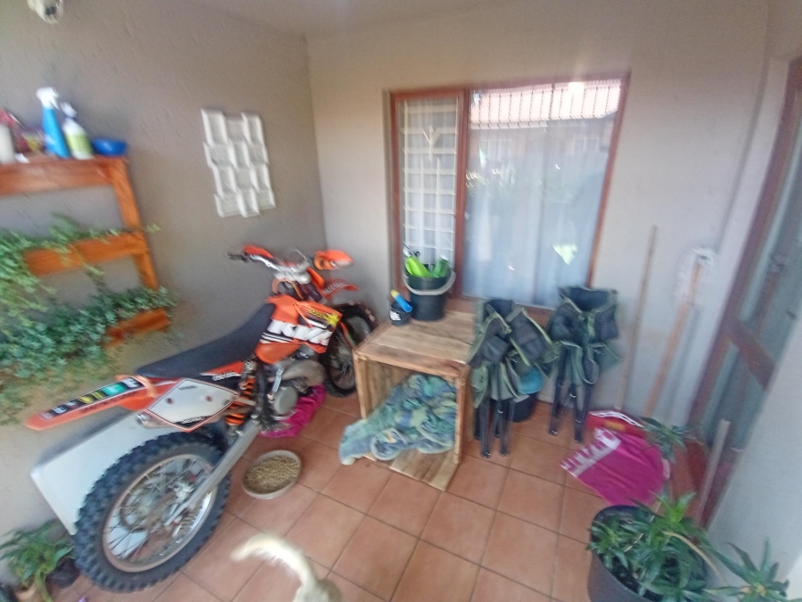 2 Bedroom Property for Sale in Glenvista Gauteng