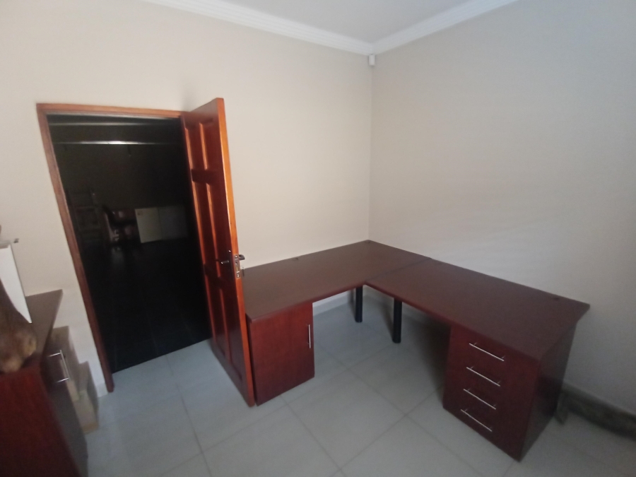 3 Bedroom Property for Sale in New Redruth Gauteng