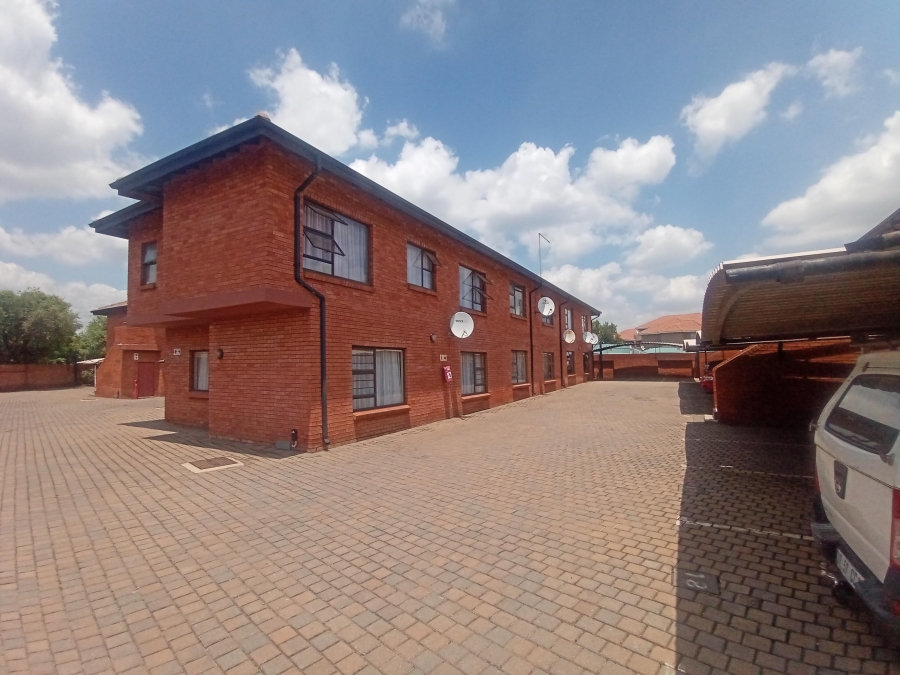 2 Bedroom Property for Sale in Florentia Gauteng