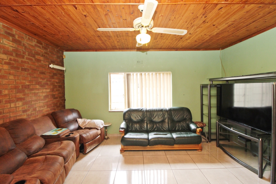 4 Bedroom Property for Sale in Gerdview Gauteng