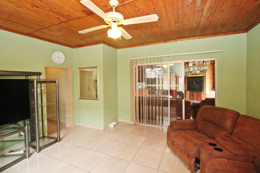 4 Bedroom Property for Sale in Gerdview Gauteng