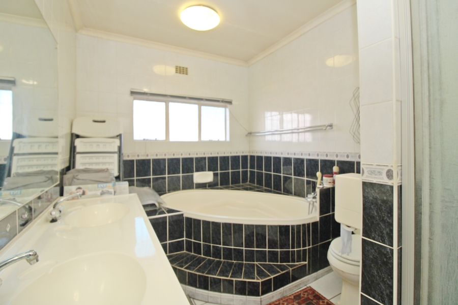 4 Bedroom Property for Sale in Gerdview Gauteng