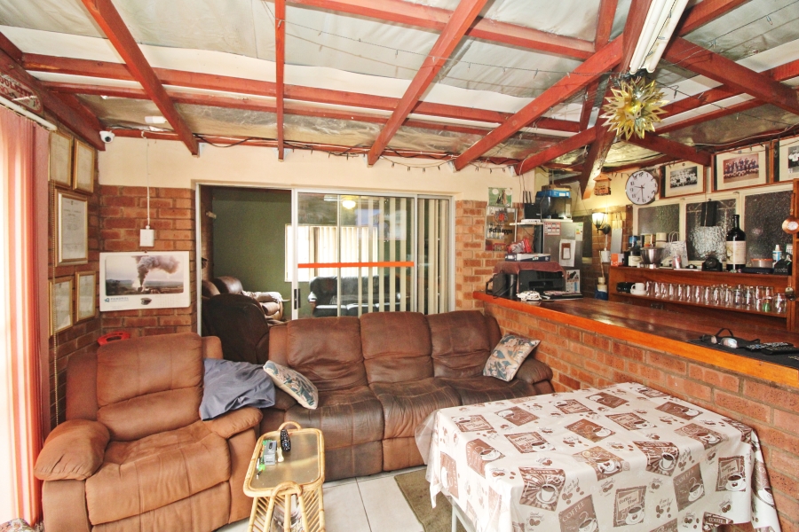 4 Bedroom Property for Sale in Gerdview Gauteng