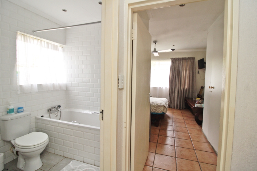 3 Bedroom Property for Sale in Klopperpark Gauteng