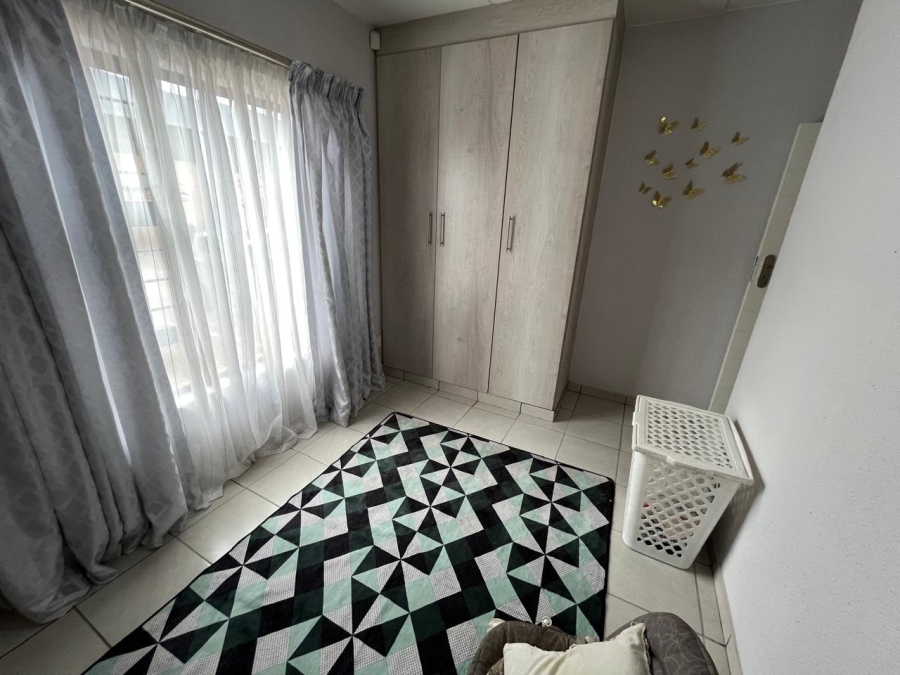 2 Bedroom Property for Sale in Albemarle Gauteng