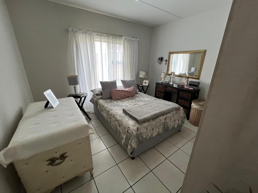 2 Bedroom Property for Sale in Albemarle Gauteng