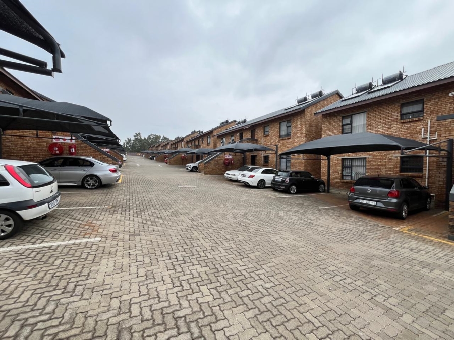 2 Bedroom Property for Sale in Albemarle Gauteng