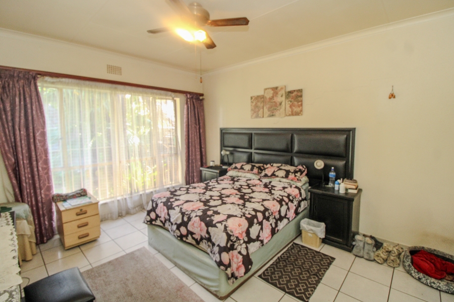 3 Bedroom Property for Sale in Rustivia Gauteng