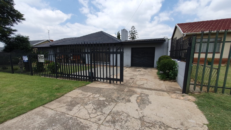 3 Bedroom Property for Sale in Tulisa Park Gauteng