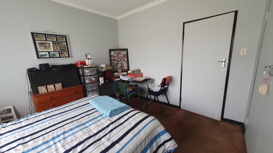 3 Bedroom Property for Sale in Tulisa Park Gauteng