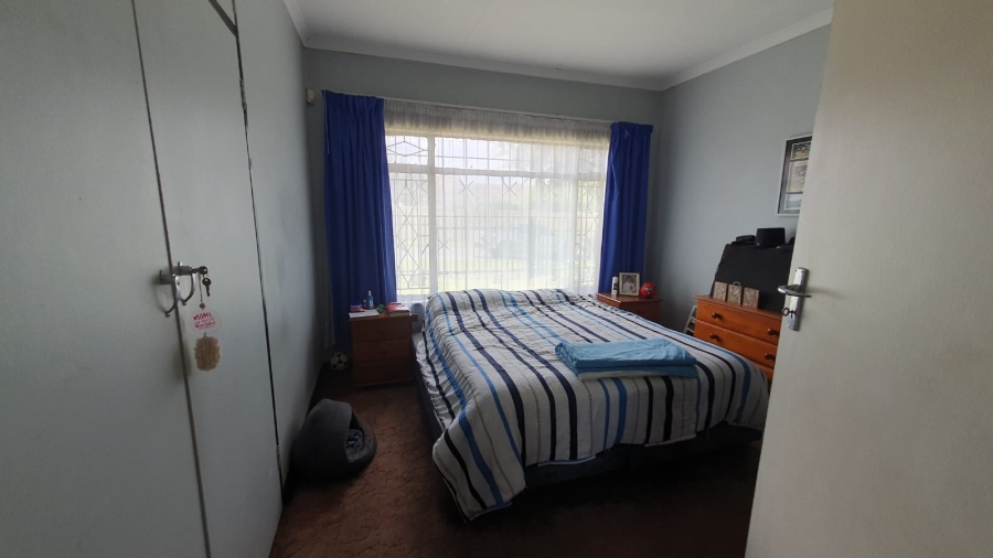 3 Bedroom Property for Sale in Tulisa Park Gauteng