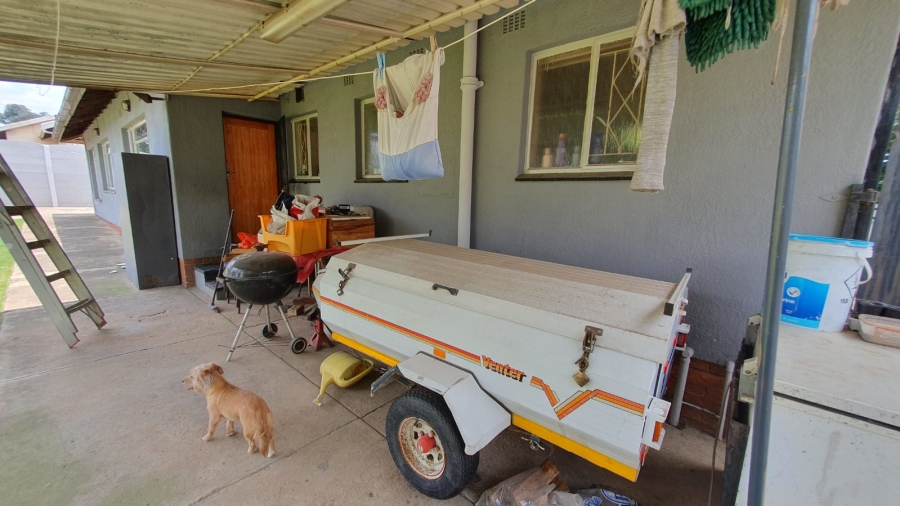 3 Bedroom Property for Sale in Tulisa Park Gauteng