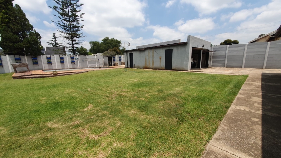 3 Bedroom Property for Sale in Tulisa Park Gauteng