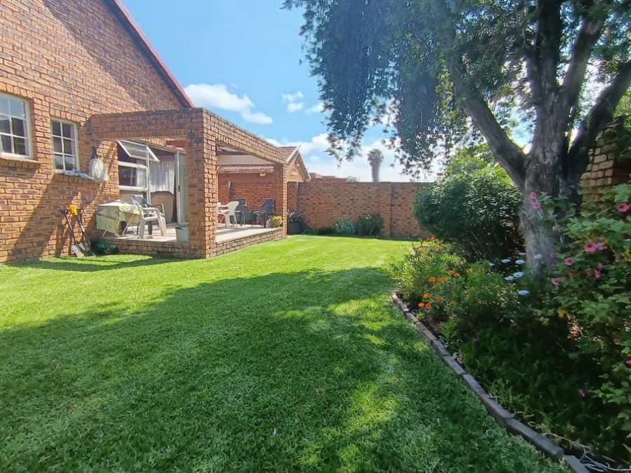 3 Bedroom Property for Sale in Randhart Gauteng