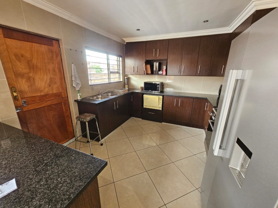 3 Bedroom Property for Sale in New Redruth Gauteng