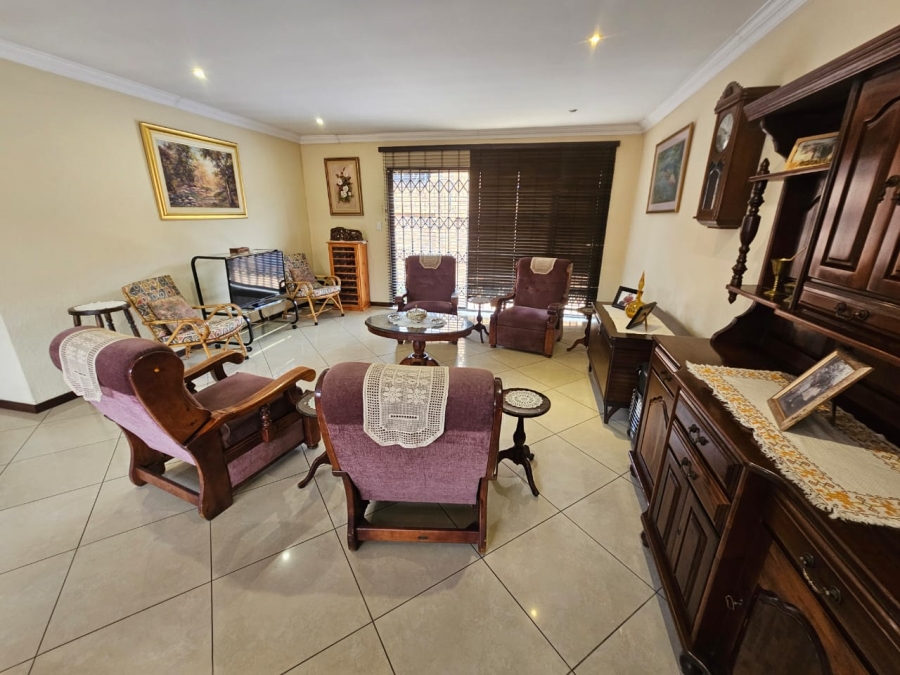 3 Bedroom Property for Sale in New Redruth Gauteng