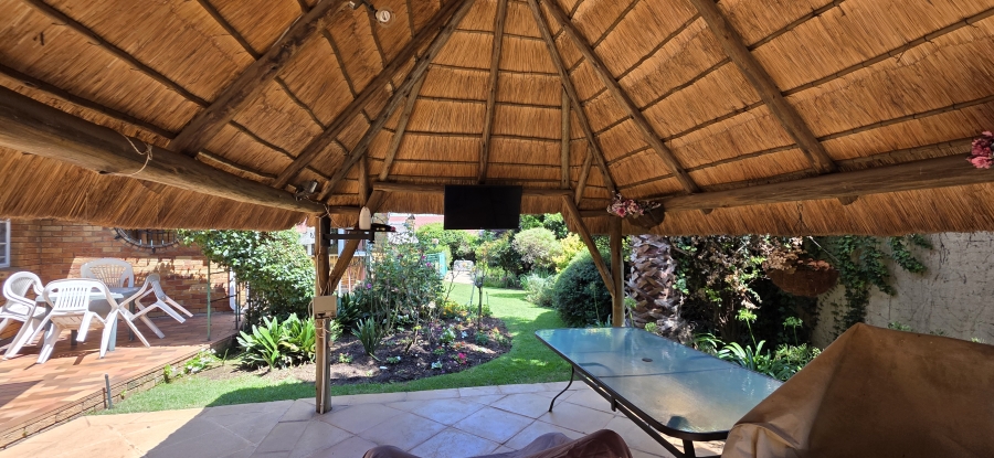 4 Bedroom Property for Sale in Dowerglen Gauteng