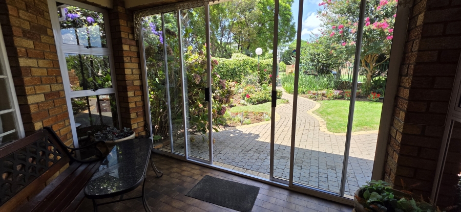 4 Bedroom Property for Sale in Dowerglen Gauteng