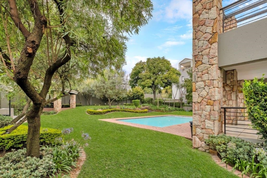 1 Bedroom Property for Sale in Bryanston Gauteng