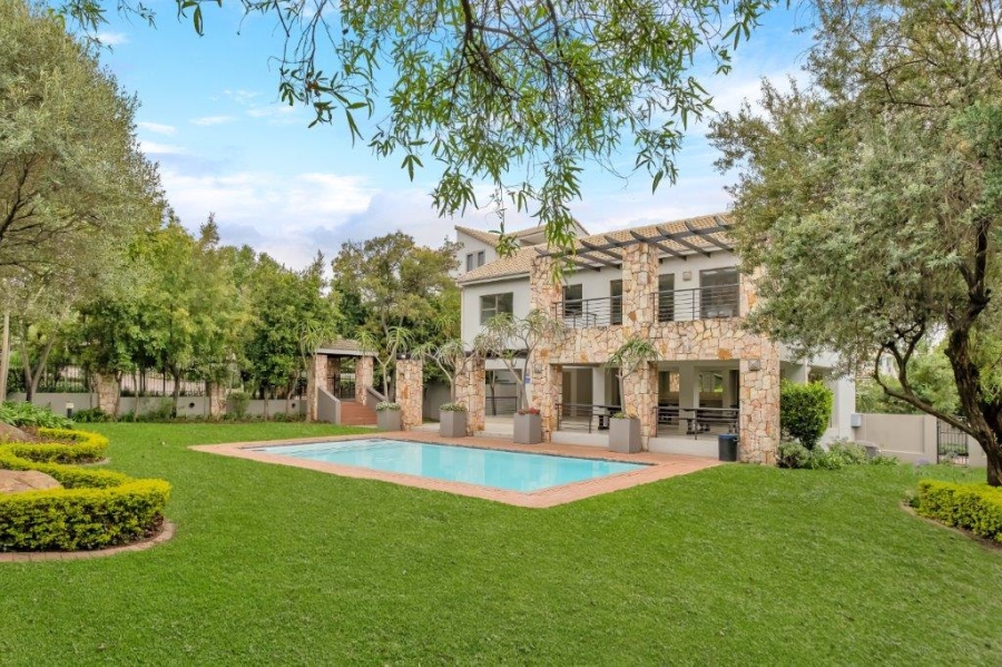 1 Bedroom Property for Sale in Bryanston Gauteng