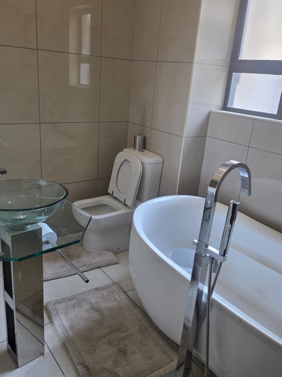 To Let 4 Bedroom Property for Rent in Midlands Estate Gauteng