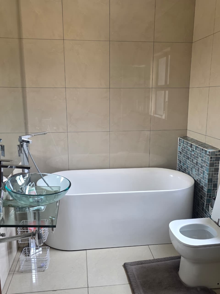 To Let 4 Bedroom Property for Rent in Midlands Estate Gauteng