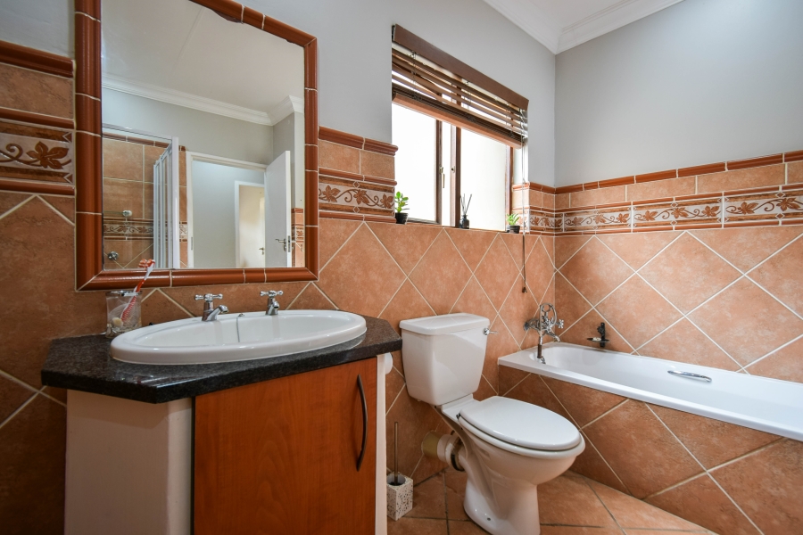 3 Bedroom Property for Sale in Moreleta Park Gauteng