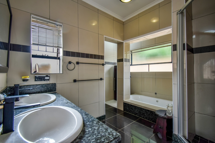 4 Bedroom Property for Sale in Moreleta Park Gauteng