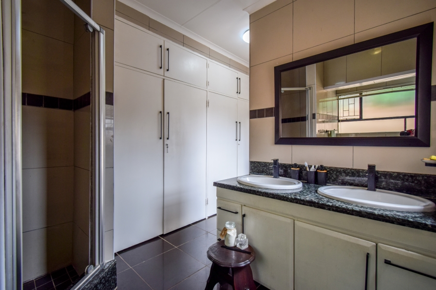 4 Bedroom Property for Sale in Moreleta Park Gauteng