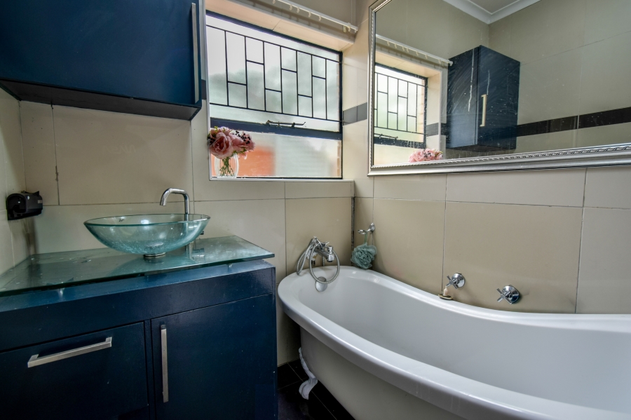 4 Bedroom Property for Sale in Moreleta Park Gauteng