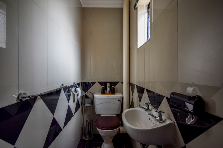 4 Bedroom Property for Sale in Moreleta Park Gauteng