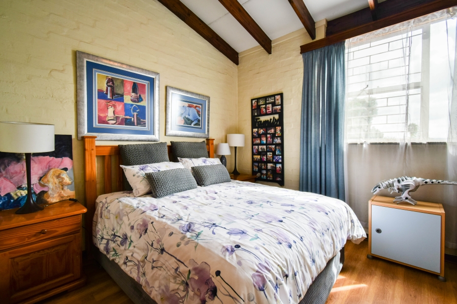 3 Bedroom Property for Sale in La Montagne Gauteng